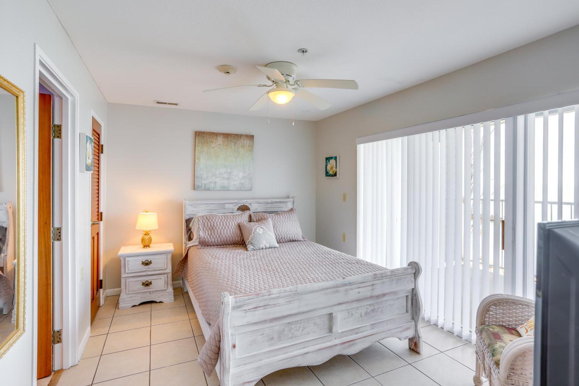 Cozy Lakefront Middle Bass Retreat With Balcony Put-in-Bay Ngoại thất bức ảnh